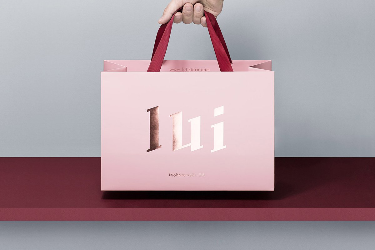 Lui服飾概念店品牌設(shè)計  包裝袋設(shè)計