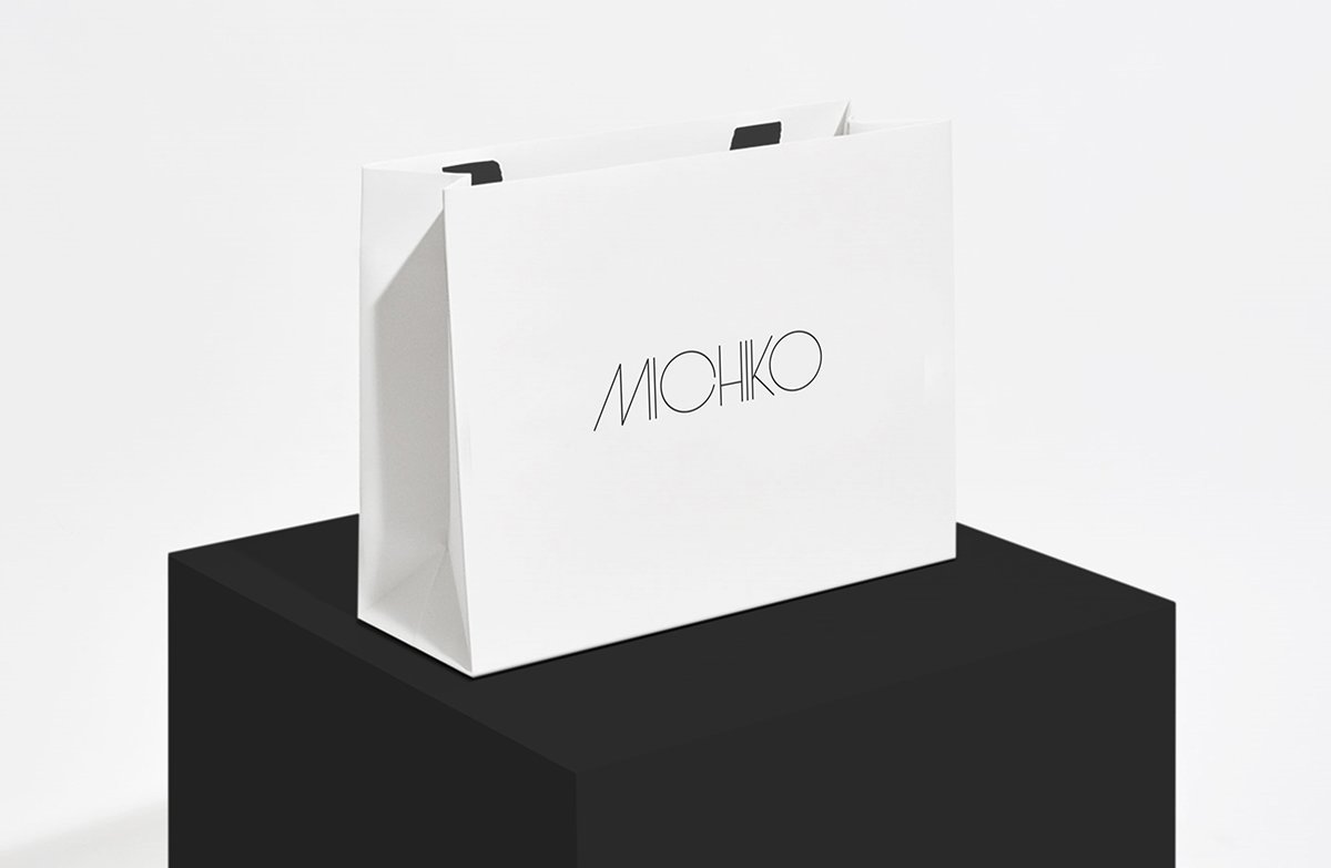 Michiko限量版時尚品牌品牌設(shè)計欣賞，時尚服裝品牌設(shè)計，服裝品牌設(shè)計，服裝品牌策劃，服裝品牌全案策劃，服裝品牌形象設(shè)計，深圳品牌設(shè)計，深圳品牌策劃，深圳品牌全案策劃，深圳品牌形象設(shè)計，深圳包裝設(shè)計，左右格局