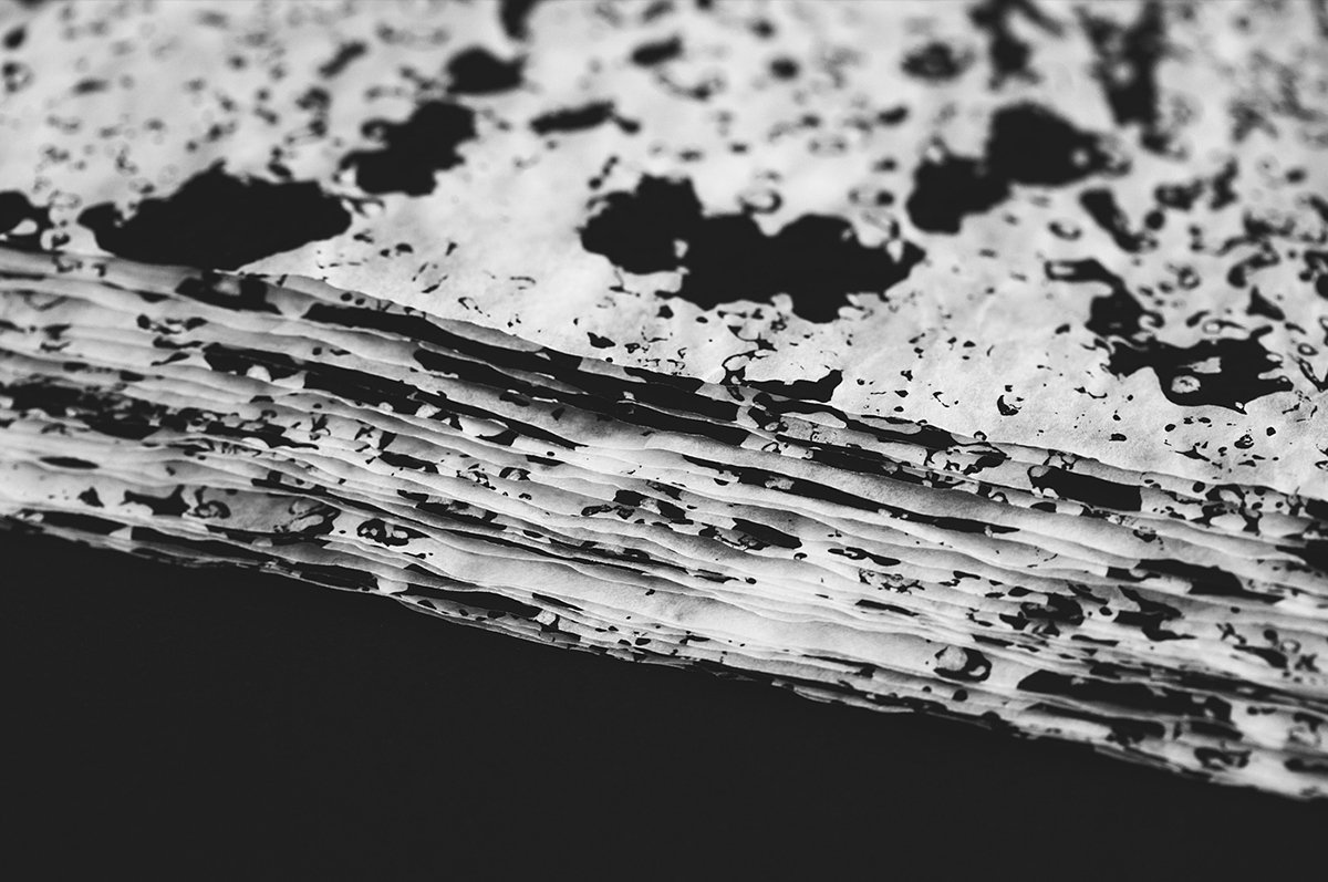 Emboscada手工制酒品牌品牌設(shè)計欣賞，手工制酒品牌，酒品牌設(shè)計，酒品牌策劃，酒品牌全案策劃，酒品牌形象塑造，酒品牌包裝設(shè)計，深圳品牌設(shè)計，深圳皮牌策劃，深圳品牌全案策劃，深圳品牌形象塑造，深圳包裝設(shè)計，左右格局
