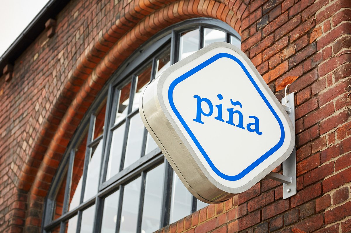 視覺識別在 piña 品牌設計的應用——酒吧與餐廳形象的融合，品牌設計，酒吧品牌設計，品牌形象設計，企業(yè)品牌營銷，深圳品牌策劃，深圳品牌設計，左右格局